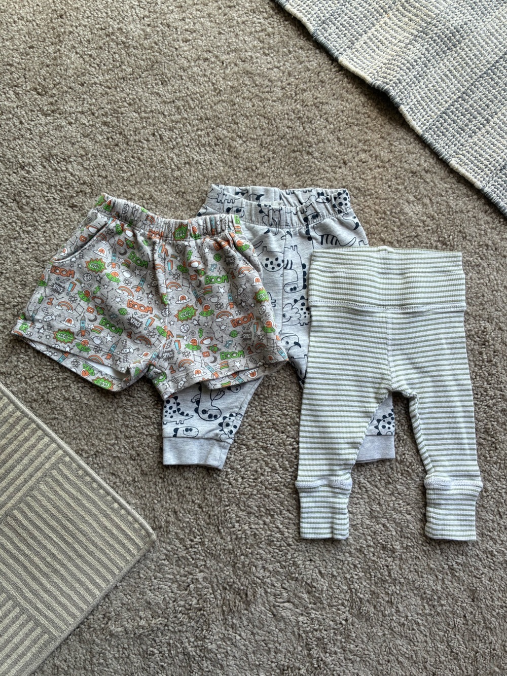 3-Pack Baby pants and shorts in Grey, Green & Orange Prints